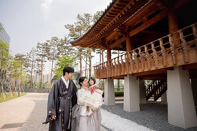 더블트리 힐튼 판교 야외 정원의 정자. (사진=더블트리 힐튼 판교) *재판매 및 DB 금지