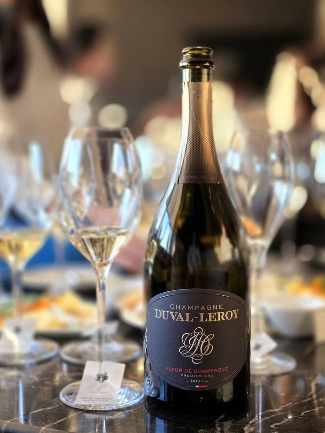 듀발 르로이 플뢰르 드 샴페인 프리미에 크뤼. 최현태 기자