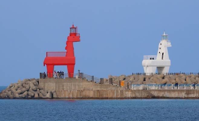 이호테우해변 인근 말 모양 등대 [연합뉴스 자료사진]