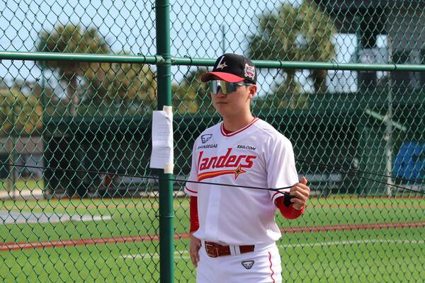 김건우의 불펜 피칭(사진=SSG)