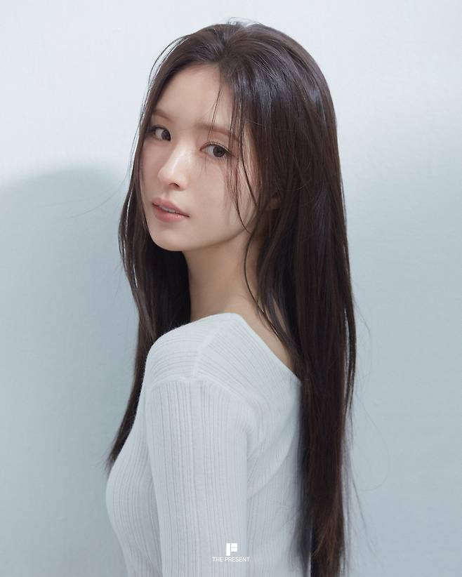 신세경/ 더프레젠트컴퍼니