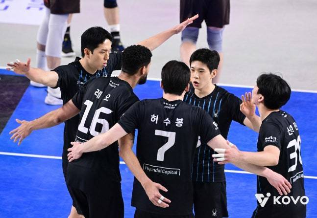 3연승을 이어간 남자 프로배구 현대캐피탈. (KOVO 제공)