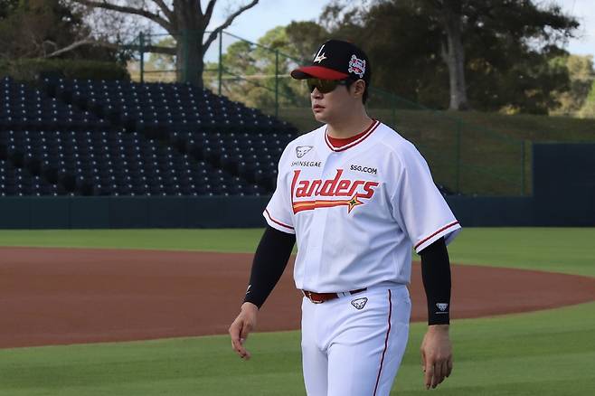 미국 플로리다 베로비치 스프링캠프에서 훈련하는 김재환. 사진=SSG 랜더스