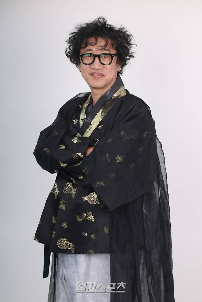 가수 김광진이 2일 오후 서울 중구 순화동 KG타워에서 진행된 일간스포츠와의 인터뷰에 앞서 포즈를 취하고 있다. 서병수 기자 qudtn@edaily.co.kr /2026.02.2/