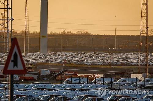 벨기에 항구의 차량들 [EPA=연합뉴스 자료사진]