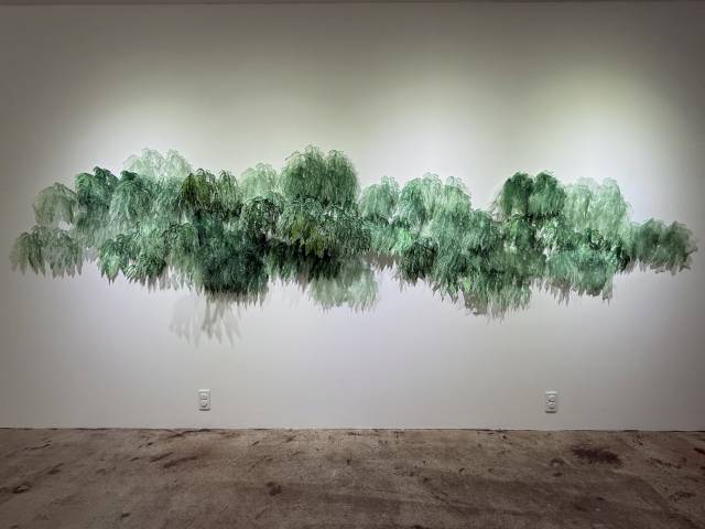 The Time of Hands: 손의 시간 PART.2 리나갤러리 부산의 2층 전시 전경. 안은선 작가 작품이다. 리나갤러리 부산 제공