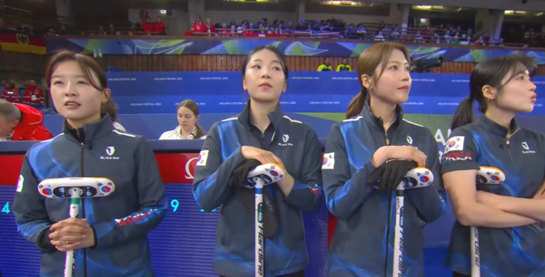 17일(한국시간) 2026 밀라노·코르티나담페초 동계올림픽 여자 컬링 대표팀이 스위스에 5대7로 아쉽게 분패하며 공동 4위가 되었다.&nbsp;