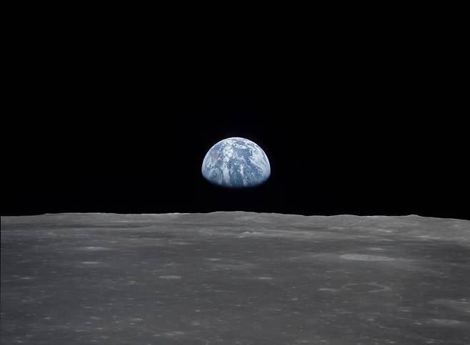 미 항공우주국(NASA)의 아폴로 11호 임무 중 달 지표면에서 바라본 지구의 모습. (사진=NASA) *재판매 및 DB 금지