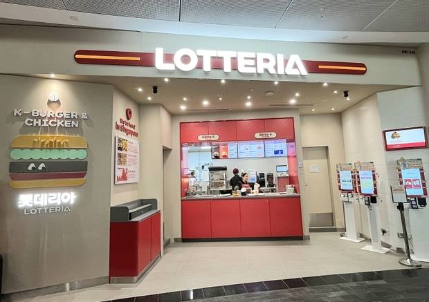 롯데리아 싱가포르 1호점 매장 전경. 사진 제공=롯데GRS