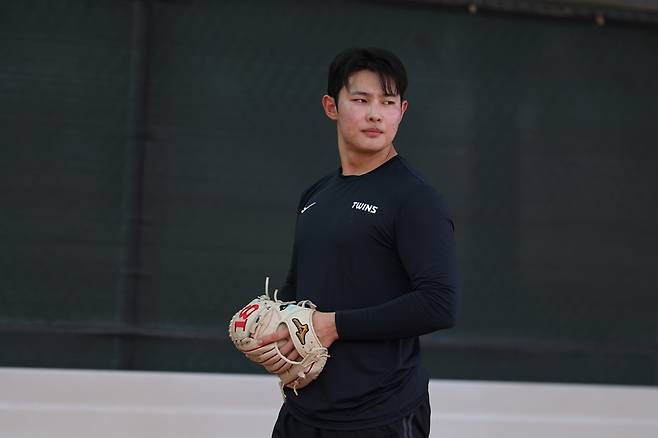 ▲ LG 2년차 투수 김영우는 올해 목표를 부상 없는 시즌, 연속성 있는 활약으로 정했다. 그러다 보면 팀도 우승하고, 다시 국가대표에 뽑힐 수 있지 않을까 하는 기대가 있다. ⓒ LG 트윈스