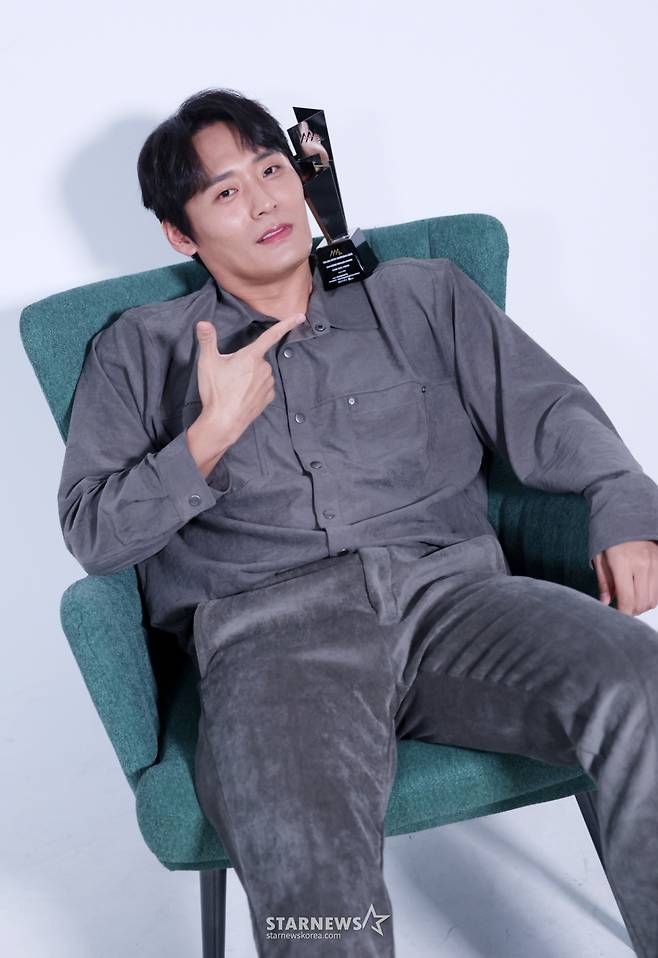 'AAA2025' 씬 스틸러상 수상자 배우 최대훈 /사진=김휘선 기자 hwijpg@