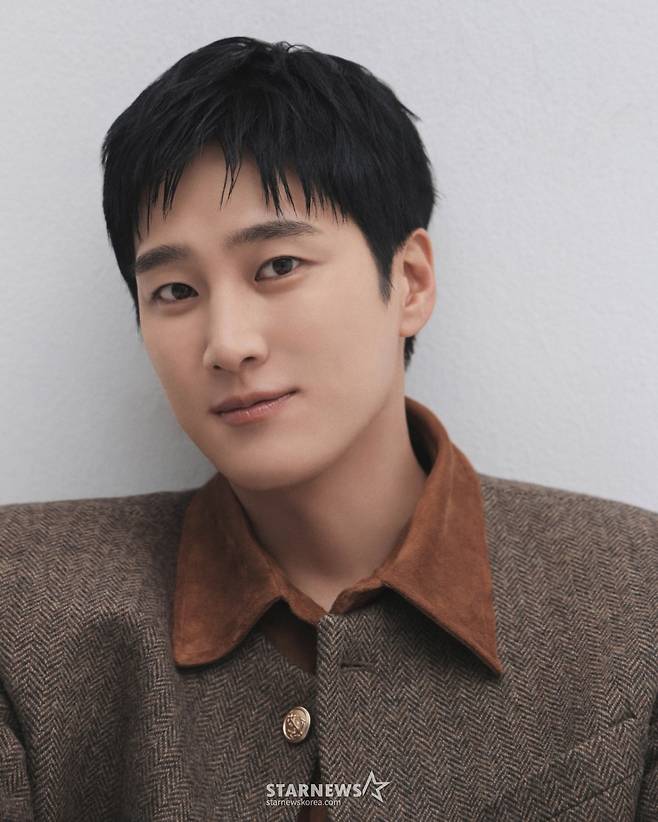 tvN 드라마 '스프링 피버' 배우 안보현이 11일 진행된 라운드 인터뷰를 위해 포즈를 취하고 있다. /사진제공=에이엠엔터테인먼트 2026.02.11 /사진=이동훈 photoguy@