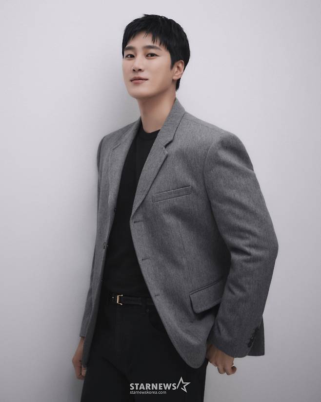 tvN 드라마 '스프링 피버' 배우 안보현이 11일 진행된 라운드 인터뷰를 위해 포즈를 취하고 있다. /사진제공=에이엠엔터테인먼트 2026.02.11 /사진=이동훈 photoguy@