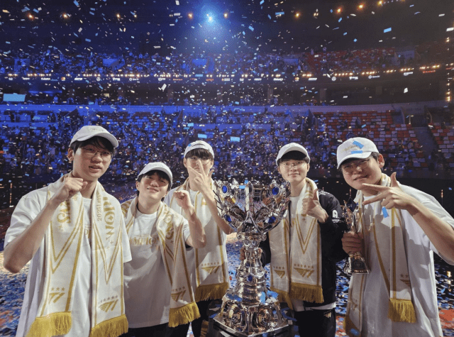 페이커 이상혁을 앞세운 T1은 롤드컵 3연패에 성공하면서 세계 최강으로 군림하고 있다. (사진=SK스퀘어)