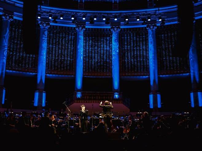 슈퍼주니어 려욱과 빈 심포니. SM엔터테인먼트 제공 ⓒ Wiener Symphoniker Amar Mehmedinovic