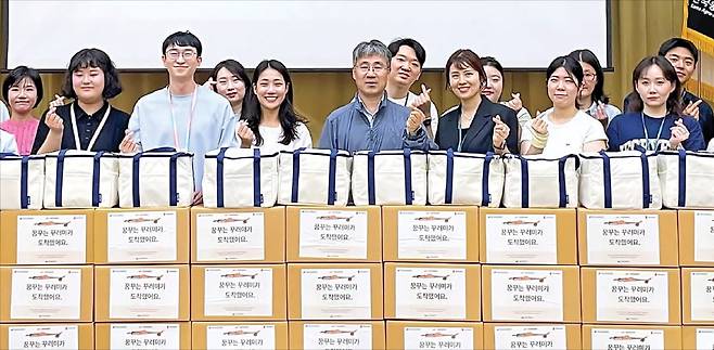 한국농수산식품유통공사(aT)와 문화예술위원회가 2024년 9월 서울 양재동 aT 본사에서 ‘꿈꾸는 꾸러미’ 지원 행사를 개최했다.  aT 제공