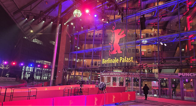 베를린영화제가 열리는 ‘베를리날레 팔라스트’ 입구 모습. [김유태 기자]