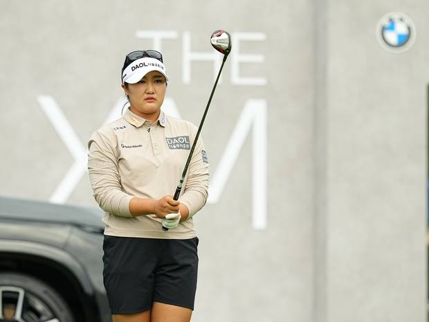 티샷을 준비하고 있는 유해란. 사진 제공=BMW 레이디스 챔피언십 조직위