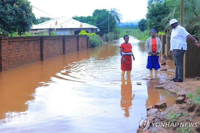 남아프리카공화국 마을의 홍수 [EPA 연합뉴스 자료사진. 재판매 및 DB 금지]