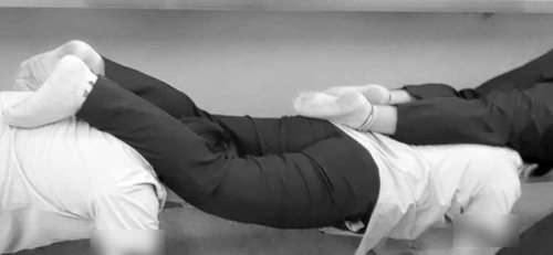 인간열차 체벌  [독자 제공=연합뉴스]