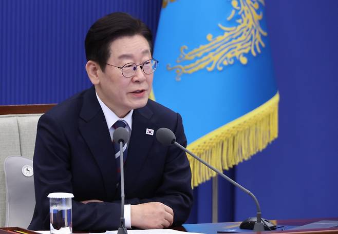 이재명 대통령이 19일 청와대에서 열린 수석보좌관회의에서 발언하고 있다. /사진=뉴시스
