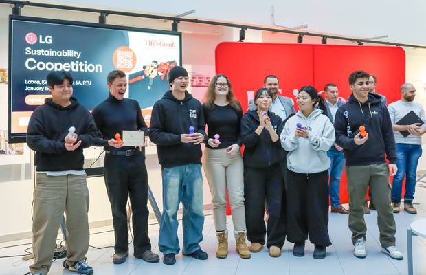 한남대학교 디자인팩토리 참여학생들이 LG전자 라트비아 법인에서 협업에 나섰다. 사진제공=한남대