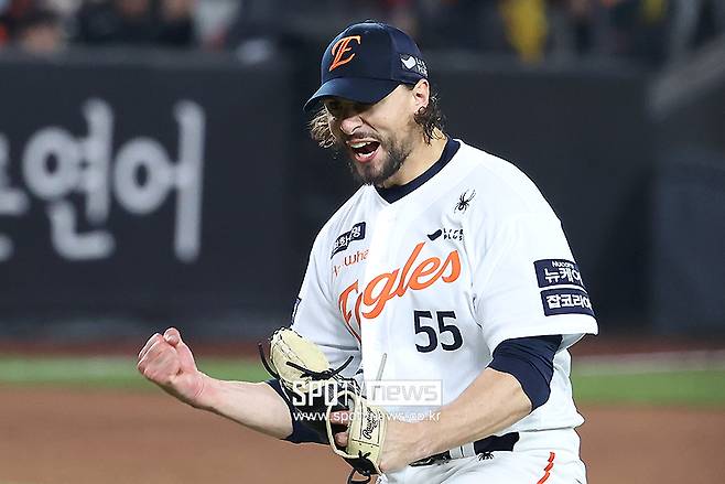 ▲ 현지 적응에 어려움을 겪고 있던 팀 동료에게 따뜻하게 손을 내밀어 남다른 인성을 과시한 라이언 와이스 ⓒ곽혜미 기자