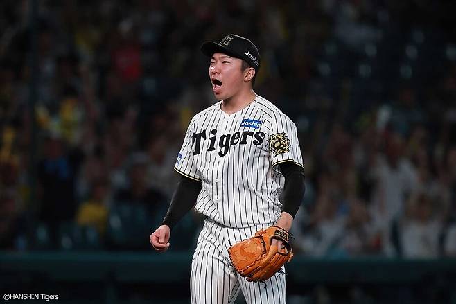 ▲ 지난해 50경기 연속 무실점을 기록하며 일본프로야구 신기록을 작성한 한신 타이거즈 이시이 다이치가 청백전 도중 부상을 당해 WBC 출전이 불발됐다. ⓒ한신 타이거즈