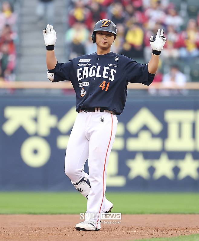 ▲ 최인호는 오키나와 2차 캠프 시작 시점에서 1군 선수단에 합류하지 못해 의외라는 반응을 이끌어내고 있다 ⓒ곽혜미 기자