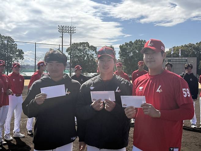 ▲ 왼쪽부터 신범수, 이원준, 백승건 ⓒSSG 랜더스