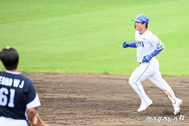 삼성 라이온즈 내야수 양우현이 20일 일본 오키나와 온나손의 아카마 구장에서 열린 2026 월드베이스볼클래식(WBC) 국가대표팀과의 연습경기에서 4회말 정우주를 상대로 역전 3점 홈런을 기록했다. 사진 고아라 기자