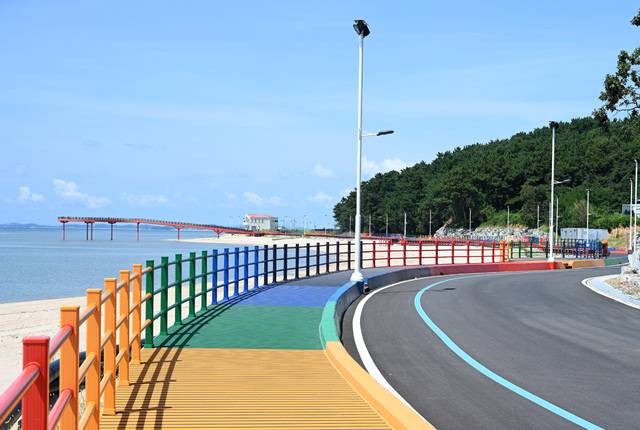 ▲ 남당무지개 해안도로 전경-홍성군 제공