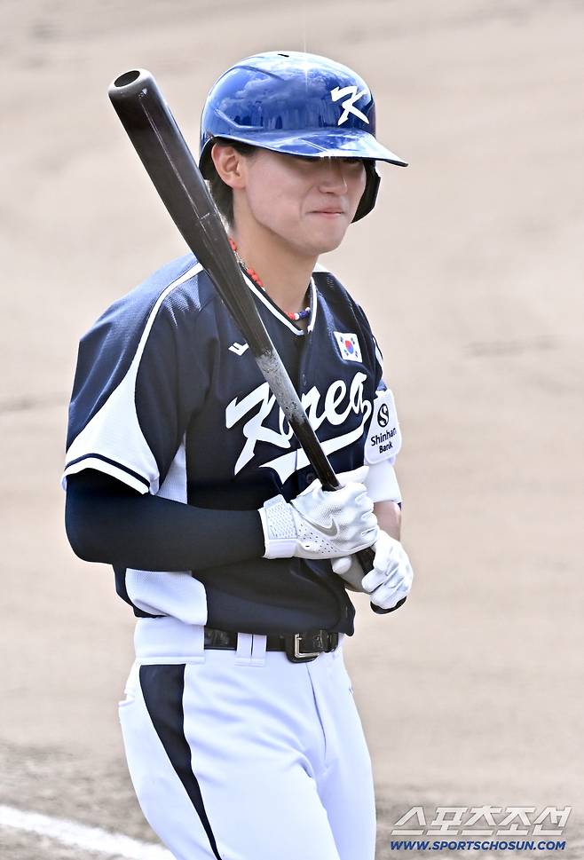 21일 일본 오키나와 고친다구장에서 열린 대한민국 야구 대표팀과 한화 이글스의 평가전. 김도영이 숨을 고르고 있다. 오키나와(일본)=박재만 기자 pjm@sportschosun.com/2026.02.21/