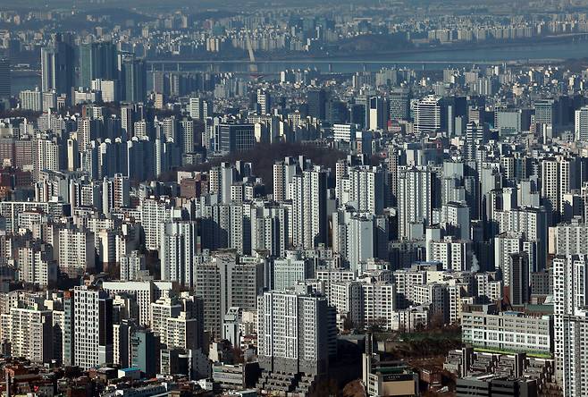 서울 남산 N서울타워에서 바라본 아파트 밀집지역 [연합]