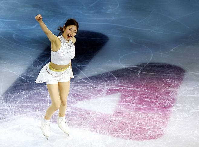 22일 이탈리아 밀라노 아이스스케이팅 아레나에서 열린 2026 밀라노-코르티나 동계올림픽 피겨스케이팅 갈라쇼에서 이해인이 ‘케이팝 데몬 헌터스’에 맞춰 연기를 펼치고 있다. [연합]