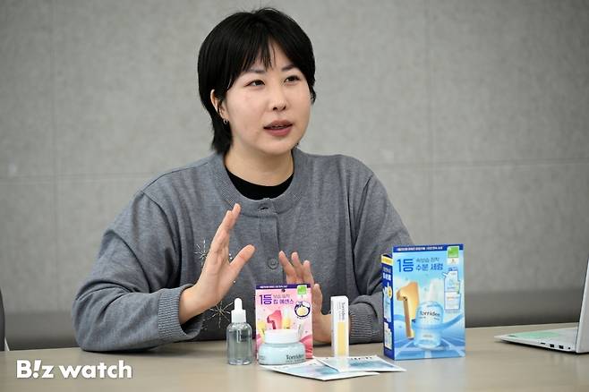 토리든 마케팅팀 윤유리 실장이 브랜드를 소개하는 모습./사진=이명근 기자 qwe123@