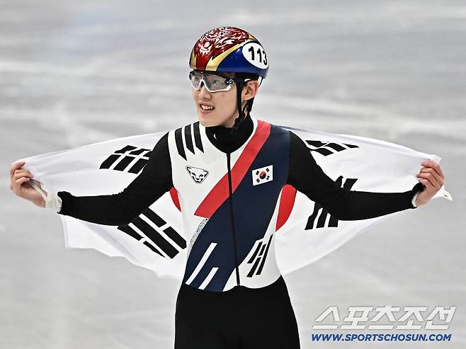 13일(한국시간) 이탈리아 밀라노 아이스스케이팅 아레나에서 쇼트트랙 남자 1000m 결승전이 열렸다. 동메달을 차지한 임종언. 밀라노(이탈리아)=송정헌 기자songs@sportschosun.com/2026.02.13/