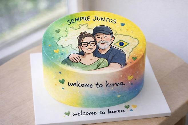 청와대는 루이스 이나시우 룰라 다시우바 브라질 대통령의 국빈방한을 환영하는 뜻으로 숙소에 룰라 대통령 부부의 다정한 모습을 그린 케이크를 준비했다고 23일 전했다. 청와대 제공