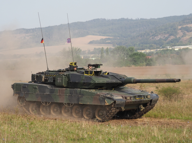 독일 레오파르트2 전차 자료사진