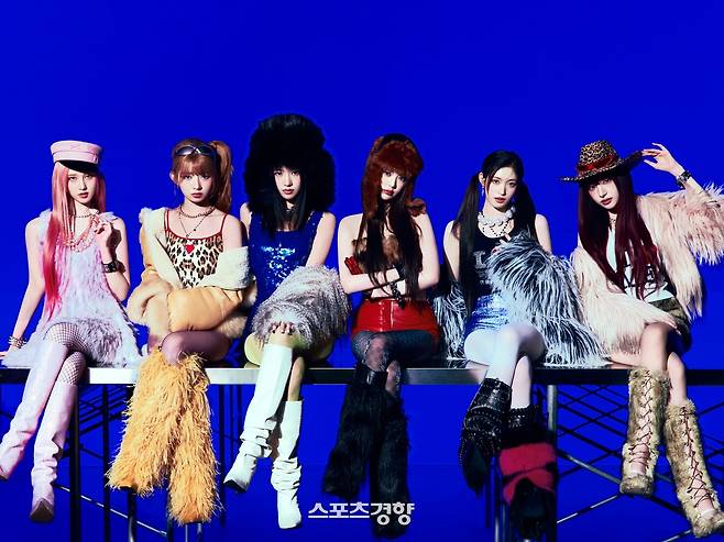 정규 2일 앨범으로 돌아온 그룹 아이브. 스타쉽엔터테인먼트 제공