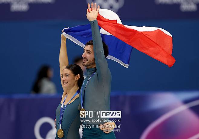 ▲ 프랑스 피겨스케이팅 아이스댄스 금메달