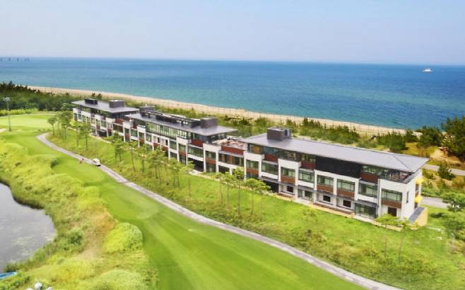 H2O호스피탈리티의 스마트 체크인 시스템을 도입한 강릉 메이플비치 골프앤리조트 전경.(사진=메이플비치)