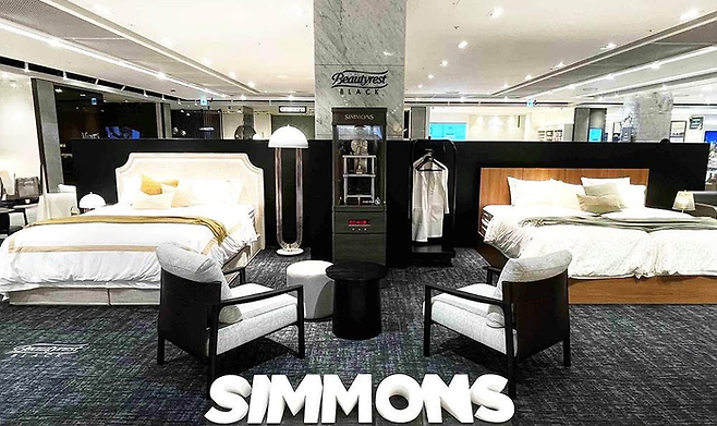 최근 시몬스가 현대백화점 무역센터점에 오픈한 ‘뷰티레스트 블랙’ 팝업스토어. /시몬스