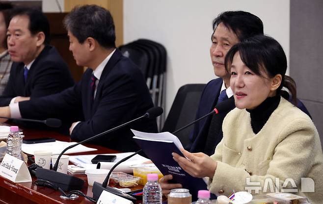 발언하는 이재정 의원