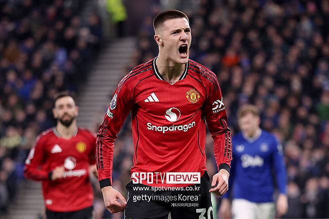 ▲ 캐릭 감독 체제의 순항이 계속되는 가운데 최전방 공격수 세슈코까지 살아나면서 맨유의 공격에 힘이 붙었다. 맨유는 오는 3월 1일 크리스탈 팰리스를 홈으로 불러들여 무패 행진 연장에 도전할 예정이다.