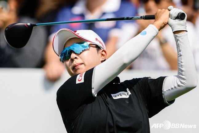 LPGA 투어 혼다 타일랜드 최종라운드에서 티샷을 날리고 있는 김효주. /AFPBBNews=뉴스1