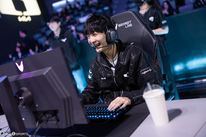 '루시드' 최용혁