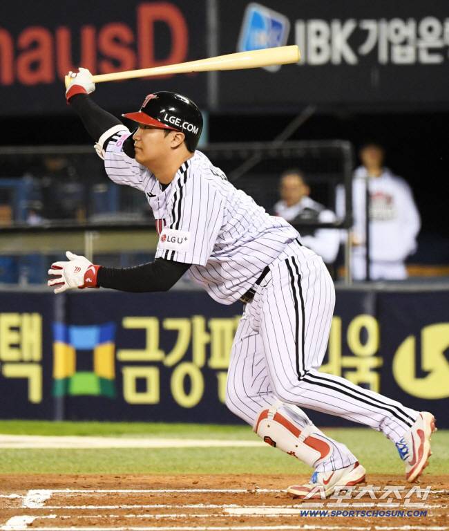 22일 잠실구장에서 열린 LG 트윈스 청백전. LG 문보경이 타격을 하고 있다. 잠실=박재만 기자 pjm@sportschosun.com/2025.10.22/