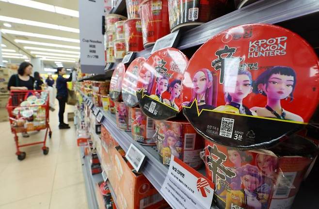 넷플릭스 영화 '케이팝 데몬 헌터스'과 협업 상품을 출시한 농심 연합뉴스