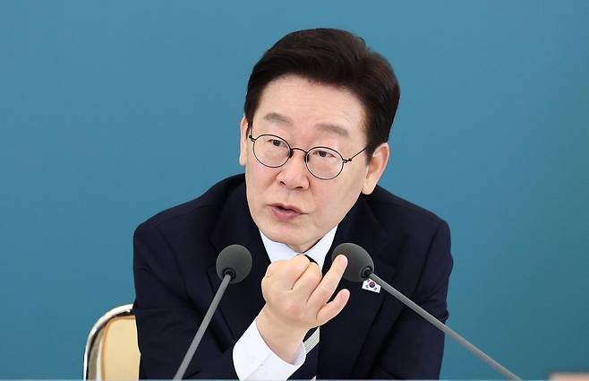 이재명 대통령이 25일 청와대에서 열린 ‘확대 국가관광전략회의’에서 발언하고 있다. 청와대통신사진기자단